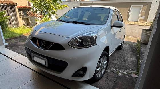 NISSAN MARCH 1.6 SV 16V FLEXSTART 4P XTRONIC NISSAN MARCH 1.6 SV 16V FLEXSTART 4P XTRONIC
